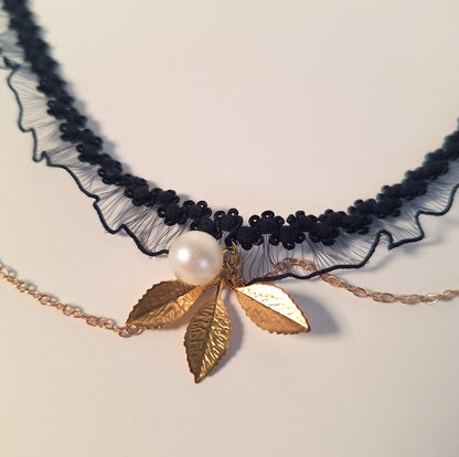 Elegant Lace & Leaf Choker