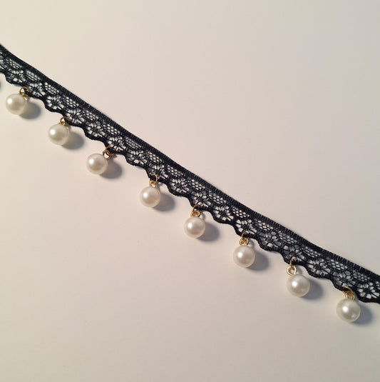 Noir Pearl choker