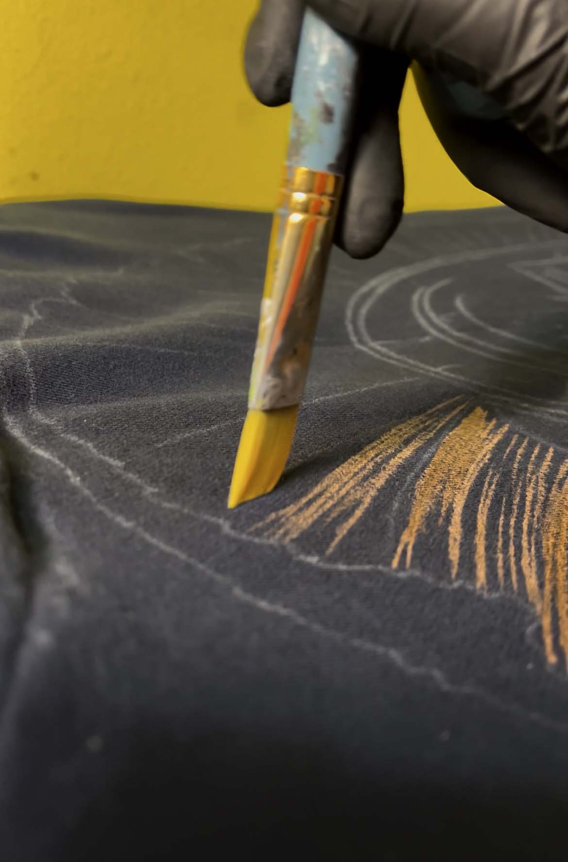 The Spartan bleach painted design